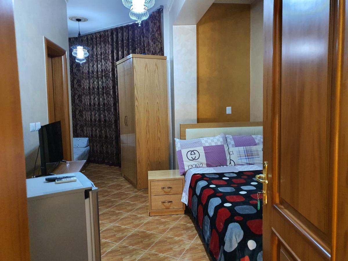 Hotel Kompleksi Gjoni