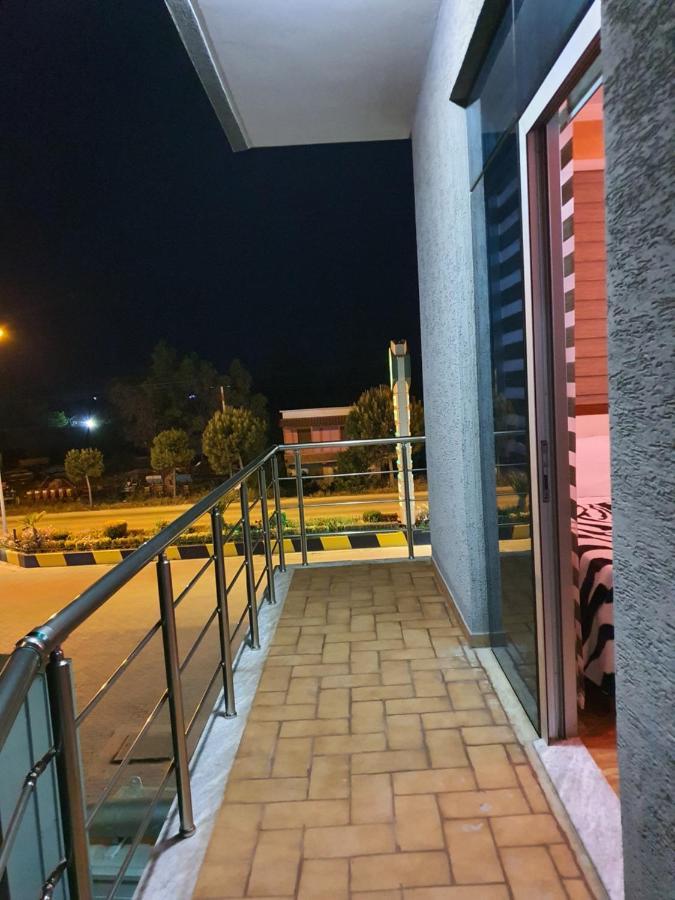Kompleksi Gjoni Hotel Fier