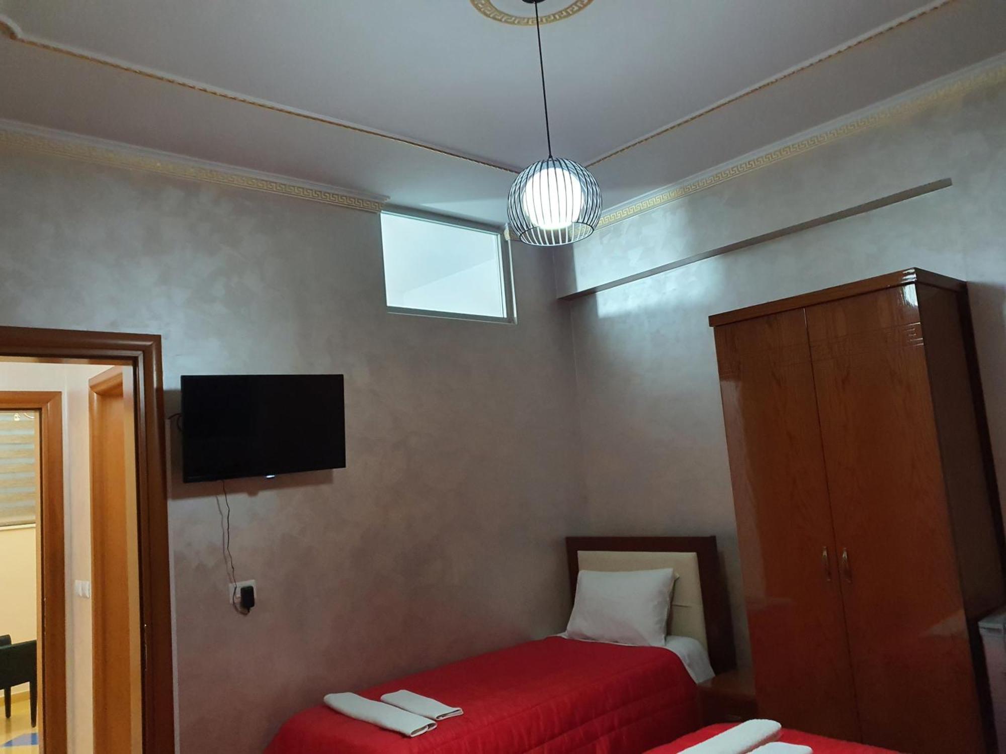 Hotel Kompleksi Gjoni Fier