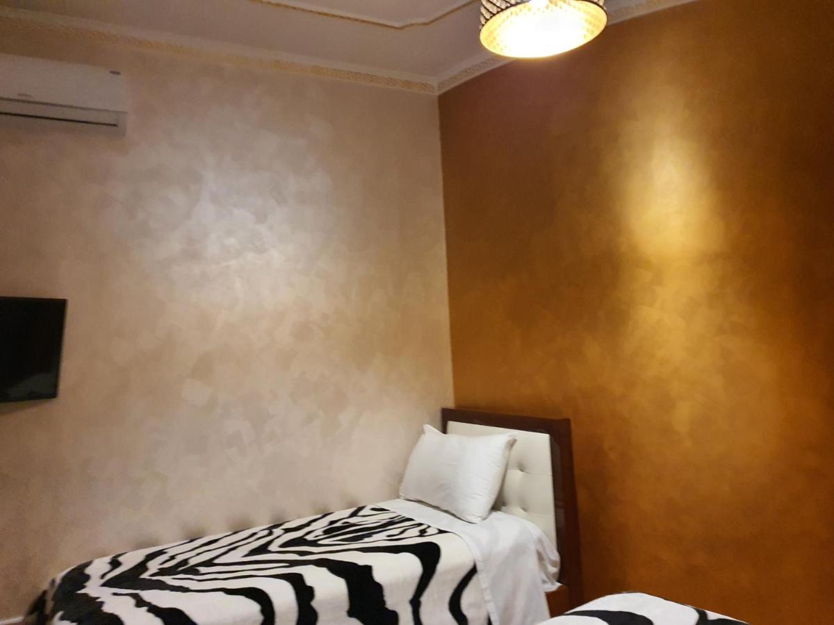 Hotell Kompleksi Gjoni