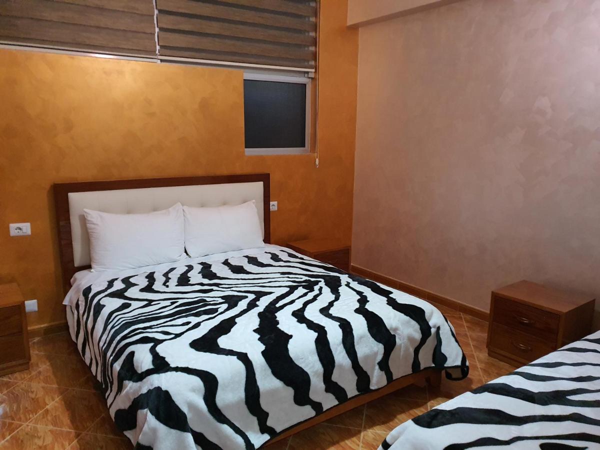 Kompleksi Gjoni Hotell Fier