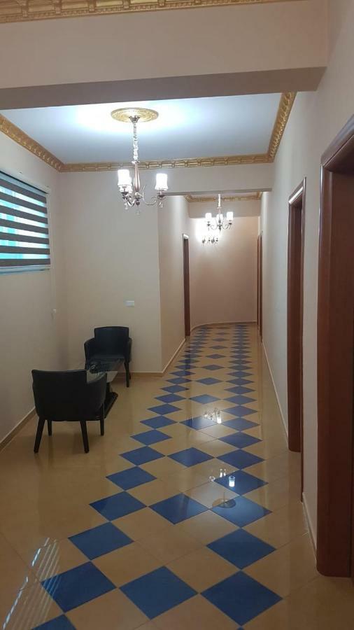 Hotell Kompleksi Gjoni 3*